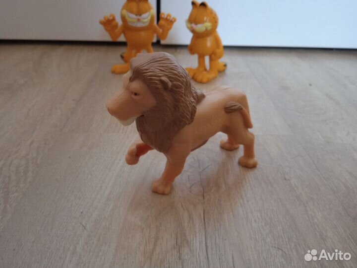 Игрушки из макдональдса