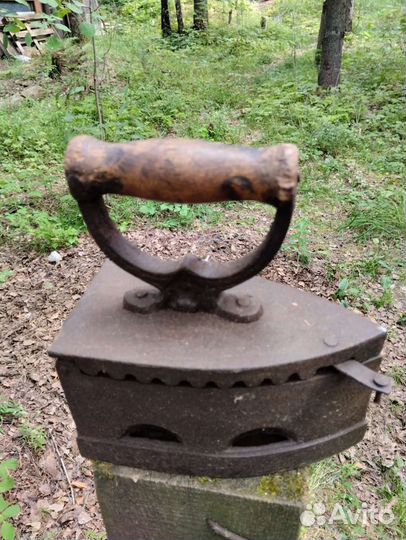 Старинный угольный утюг, и ухват за все 1500