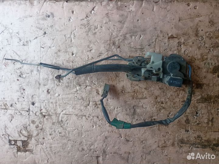 Замок двери передний левый Rover 45 седан