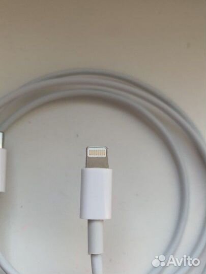 Зарядка на iPhone оригинал