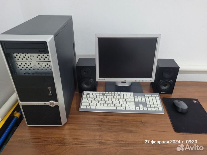 Офисный настольный компьютер