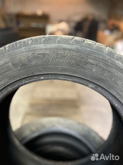 Kumho I'Zen KW31 215/55 R17