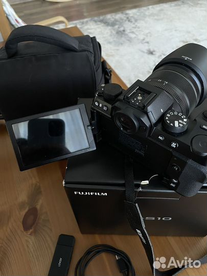 Зеркальный фотоаппарат fujifilm