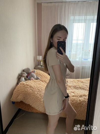 Новый бежевый комбинезон