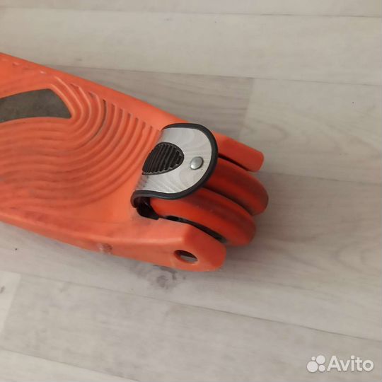 Самокат novatrack трёхколёсный