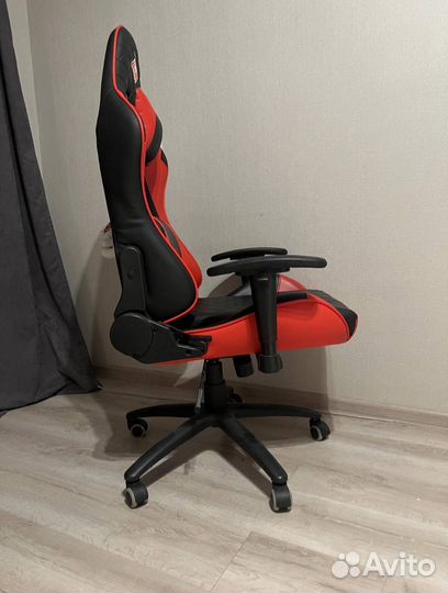 Игровое кресло Zone 51 Спартак Gladiator