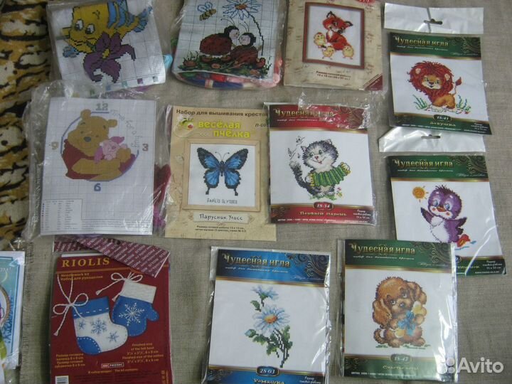 Наборы для вышивания, пяльца