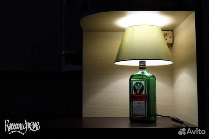Лампа настольная из бутылки