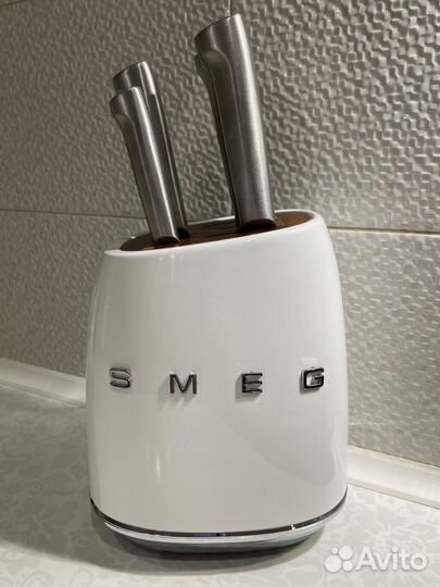 Ножи Smeg с подставкой
