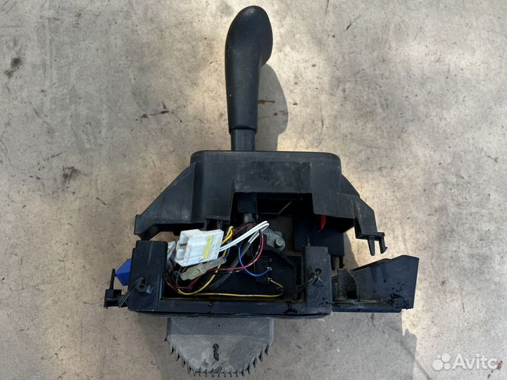 Селектор АКПП Nissan Primera P12 QG18