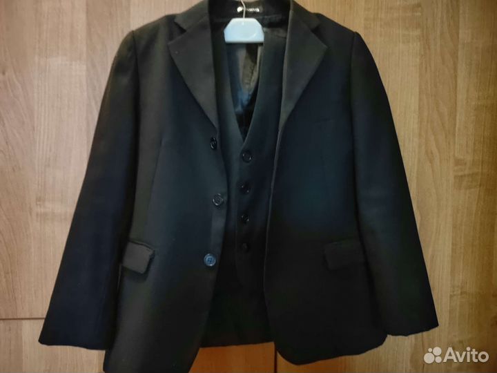 Школьный пиджак на мальчика +жилет