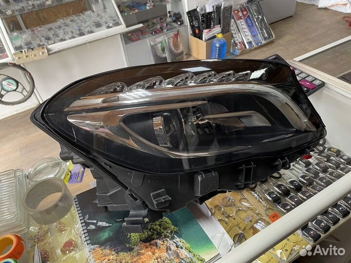 Фара правая Mercedes Мерседес BI-xenon GLA X156 13