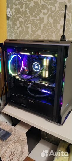 Корпус Phanteks Evolv mATX, на гарантии