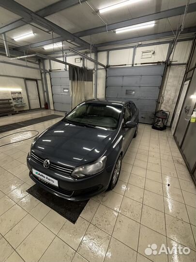 Volkswagen Polo 1.6 МТ, 2014, 320 000 км