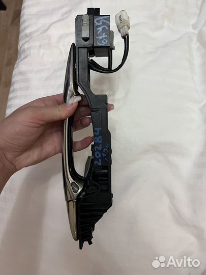 Ручка передняя правая infiniti m37/q70 Y51