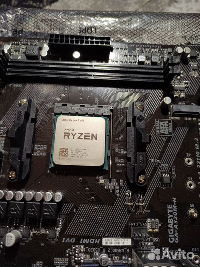 Gigabyte GA-A320M-H + Ryzen 5 1600