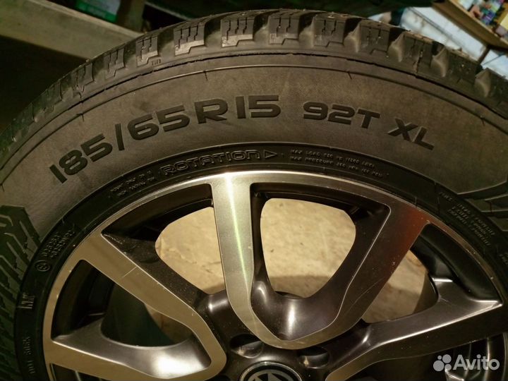 Nokian Tyres Hakkapeliitta 8 185/65 R15 19E