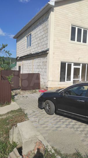 Дом 236,6 м² на участке 3 сот.