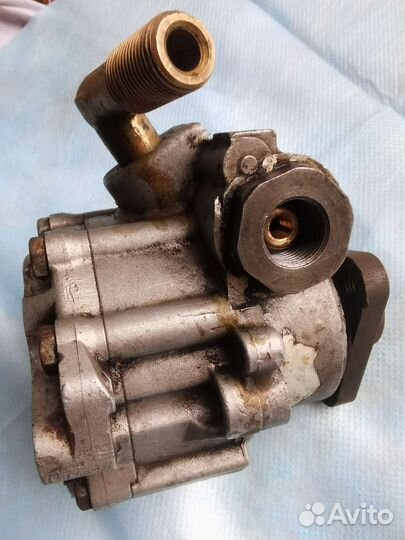 Насос гидроусилителя Audi A4 VW Passat 96-00