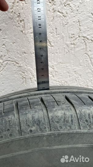 Yokohama BluEarth AE50 215/65 R17