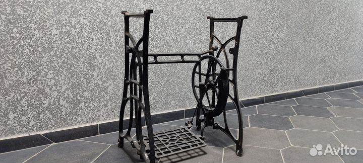 Станина от швейной машинки орша