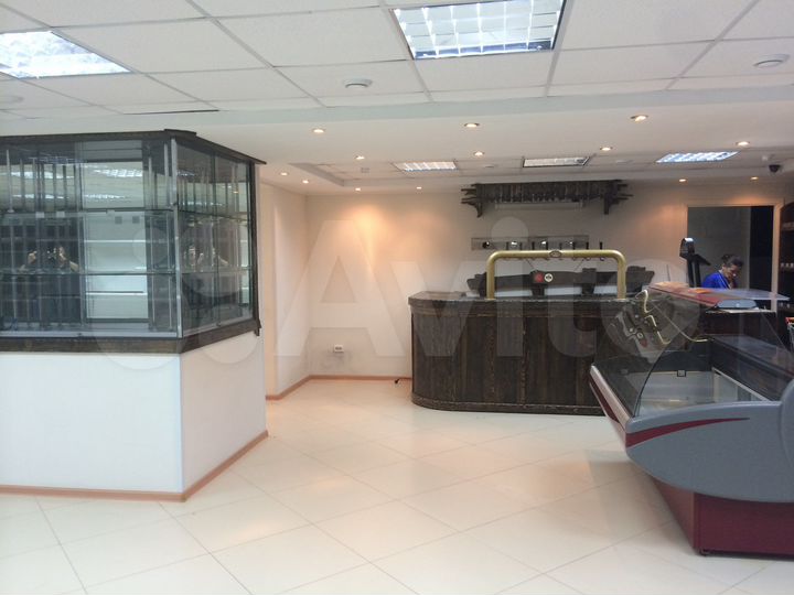 Торговая площадь, 320 м²