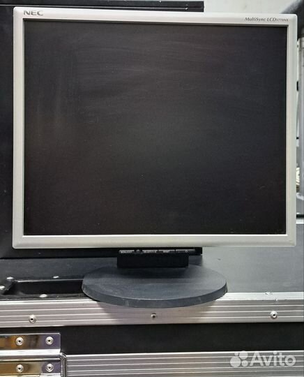 Монитор 17 дюймов