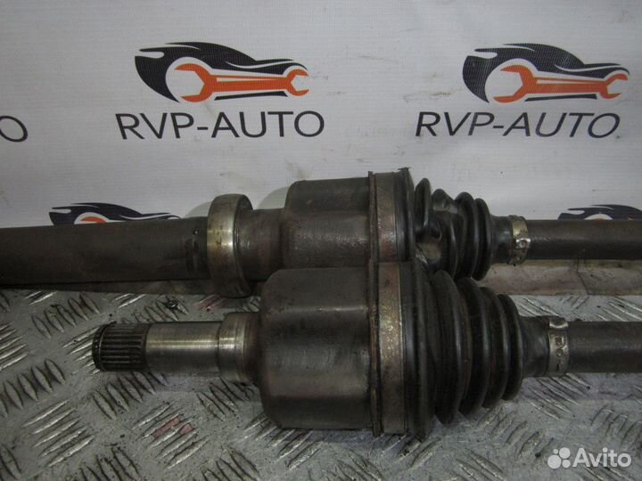 Полуось передняя Ford Transit 6 2.0 Diz 2000-2006