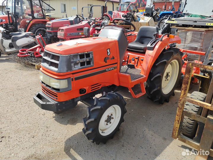 Мини-трактор Kubota GT3, 2021