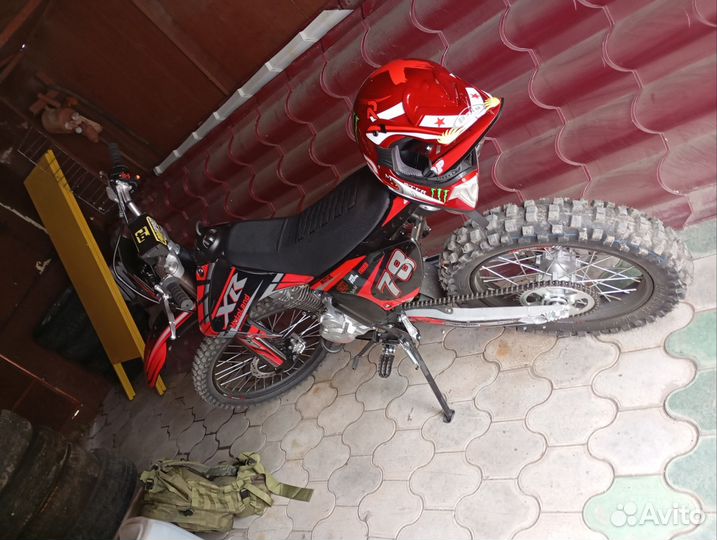 Продам MotoLand XR 250