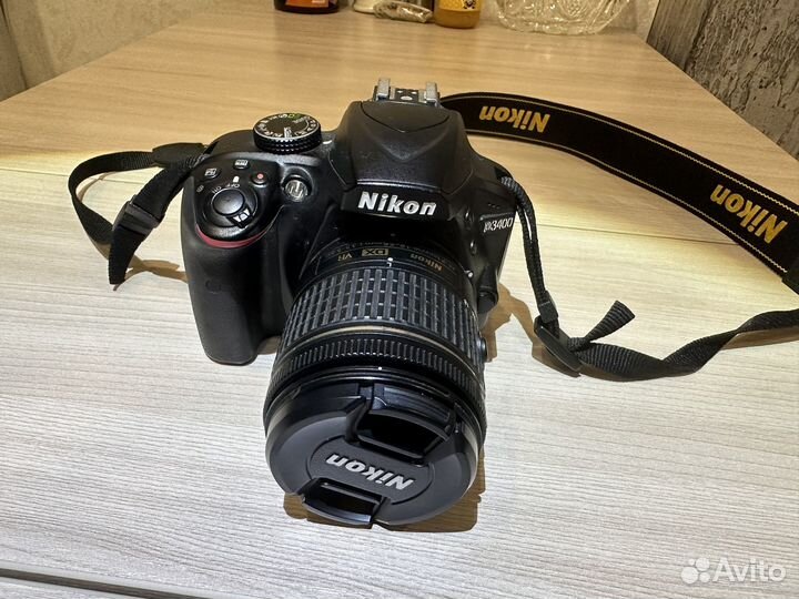 Зеркальный фотоаппарат Nikon D3400