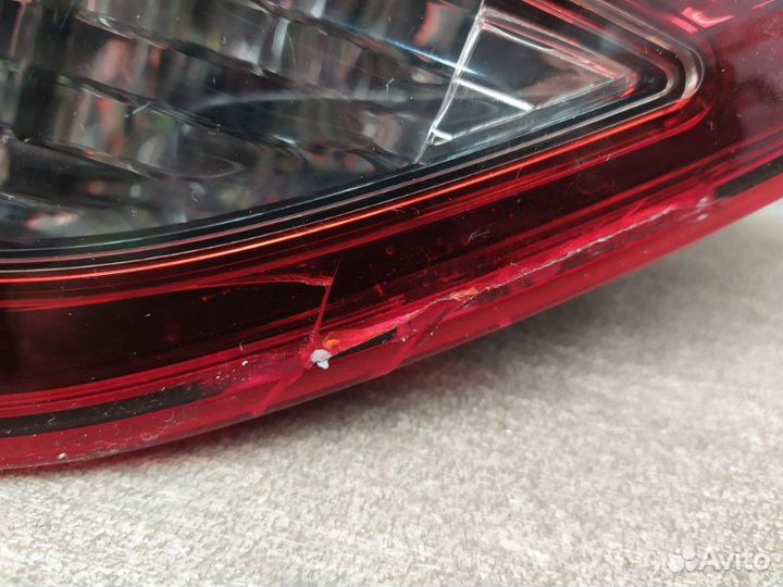 Фонарь левый - вставка в дверь / крышку багажника