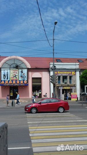 Бензиновая газонокосилка макита