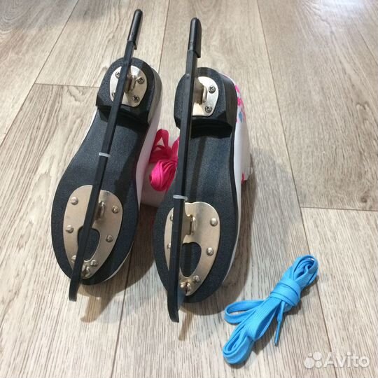 Коньки фигурные. Размер 36, новые