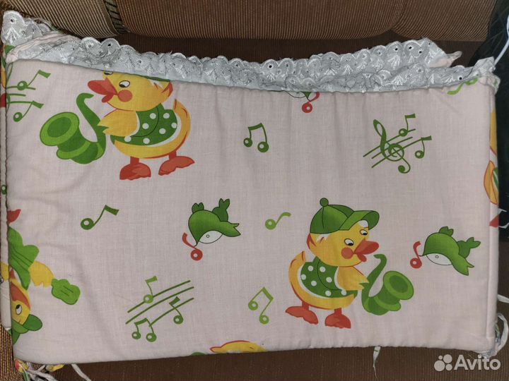 Бортики в кроватку с балдахином