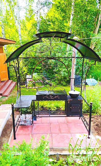 Мангал с крышей