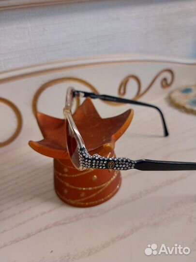 Оправа Valentin Yudashkin