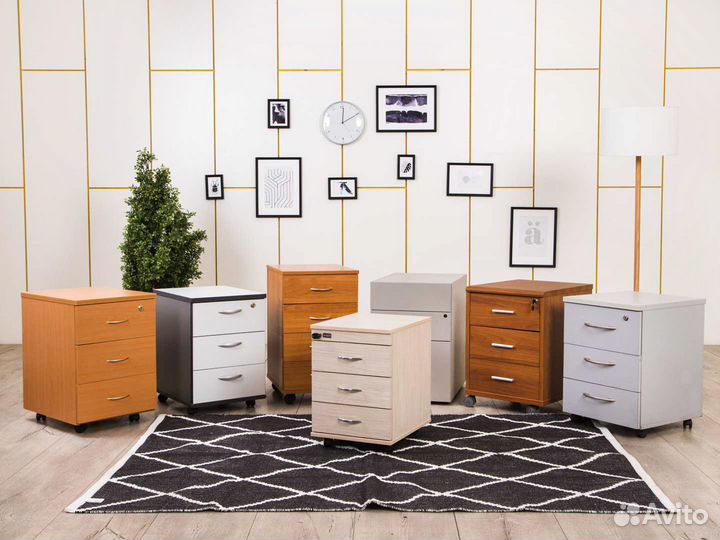 Тумба офисная выкатная с ящиками