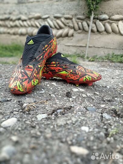 Футбольные бутсы adidas nemeziz messi.1