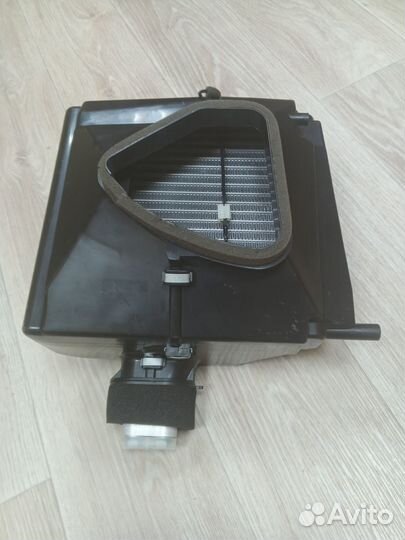 Испаритель кондиционера в корпусе гранта