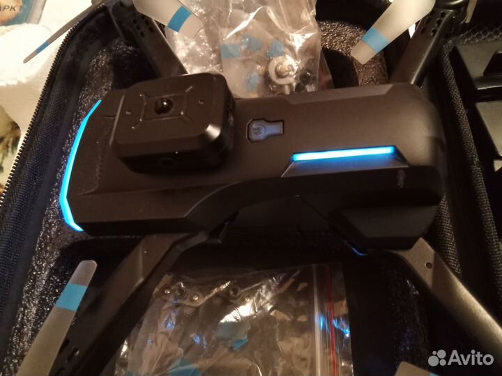 Квадрокоптер XT5 складной с HD-камерой