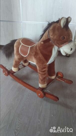 Качалка лошадь