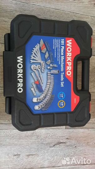 Набор инструментов для авто в чемодане