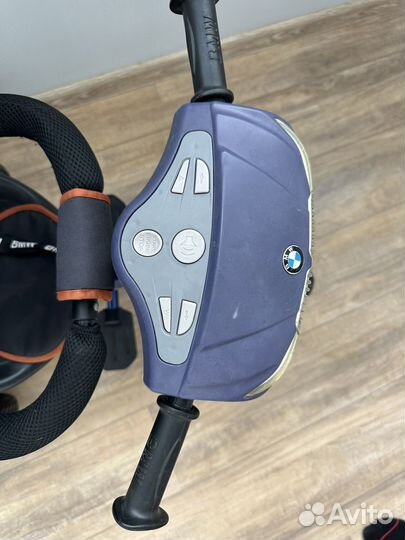 Детский трехколесный велосипед с ручкой