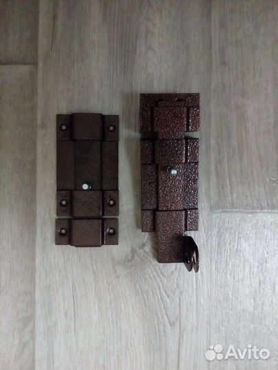 Засов дверной