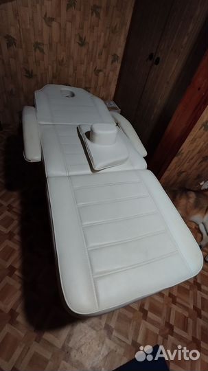 Косметологическое массажное кресло