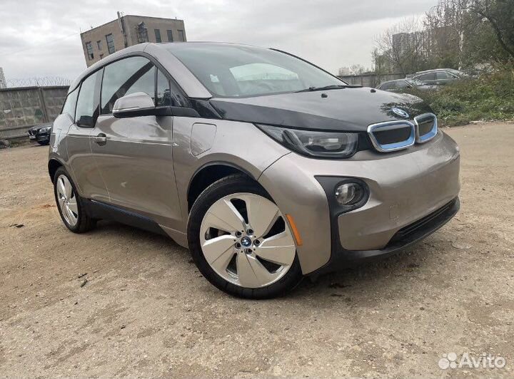 В разборе BMW i3 2015 год