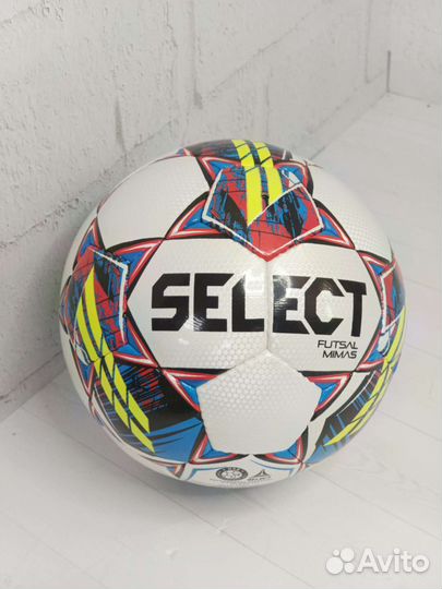 Футбольный мяч