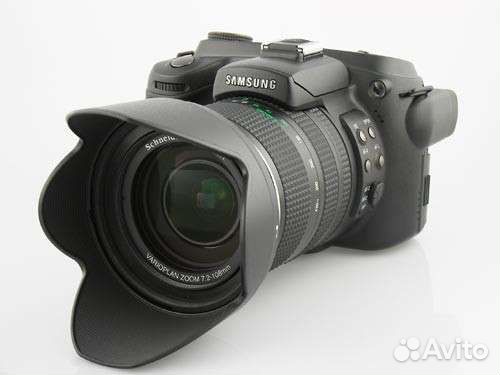 Зеркальный фотоаппарат samsung