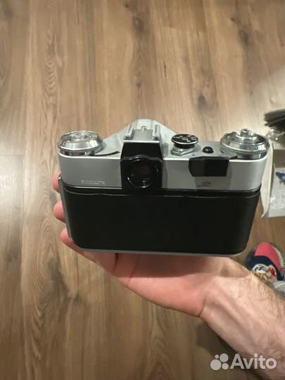 Плёночный фотоаппарат зенит -е